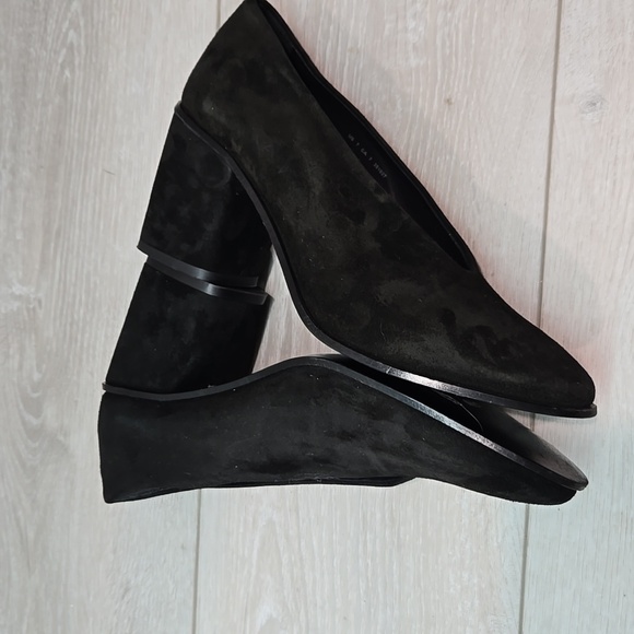 COS Women 70s V cut pump Suede The Pointed Toe Heels Shoes sz 7 - Picture 11 of 14